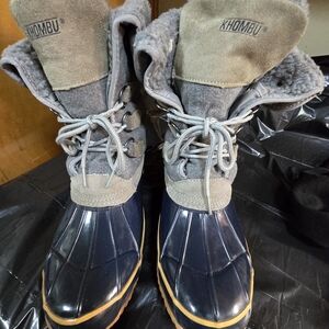 Womens fashion winter boots.